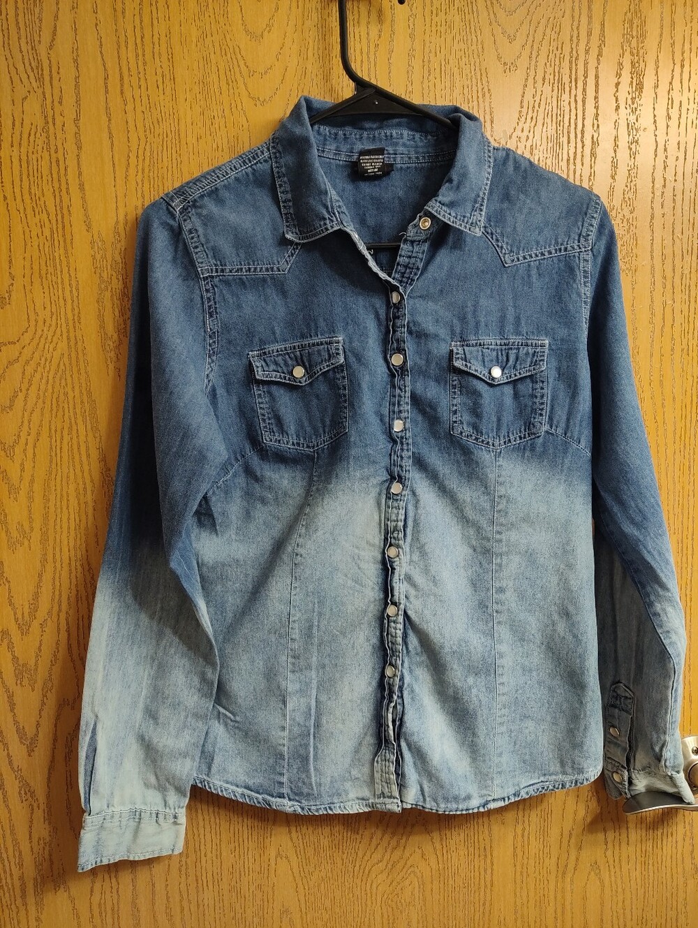 Rue21 Ombre Light- to Dark-Blue Denim Button-Up Shirt